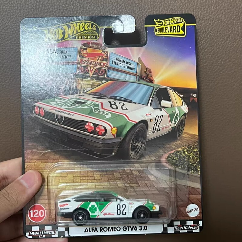 Hot Wheels Premium 2025 Boulev - Model Kit Alfa Romeo incelemesi ve fiyatı