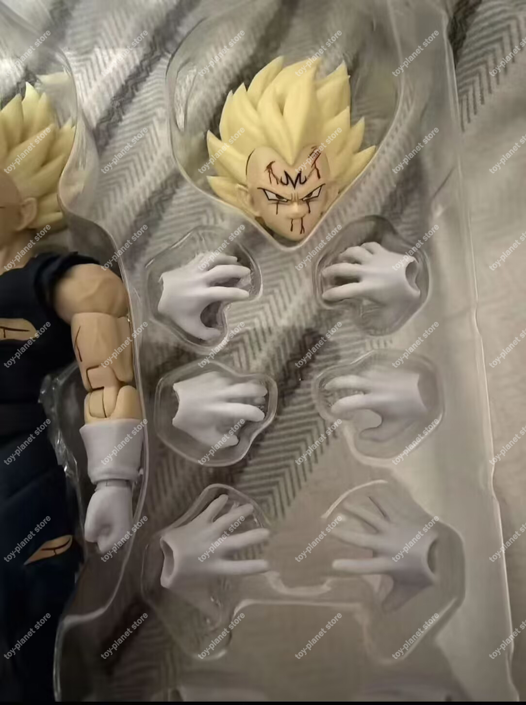 Black Hole Toys Demons Awakene - Model Kit Vegeta incelemesi ve fiyatı